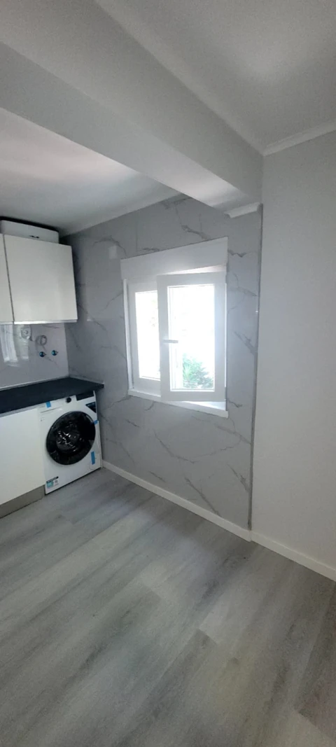 Apartamento T3 para Venda em Laranjeiro e Feijó