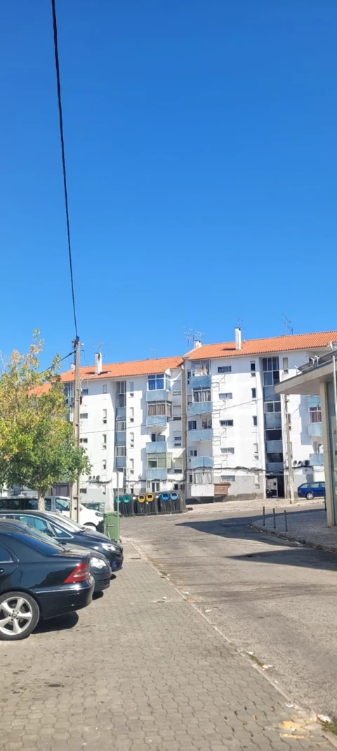Apartamento T3 para Venda em Laranjeiro e Feijó