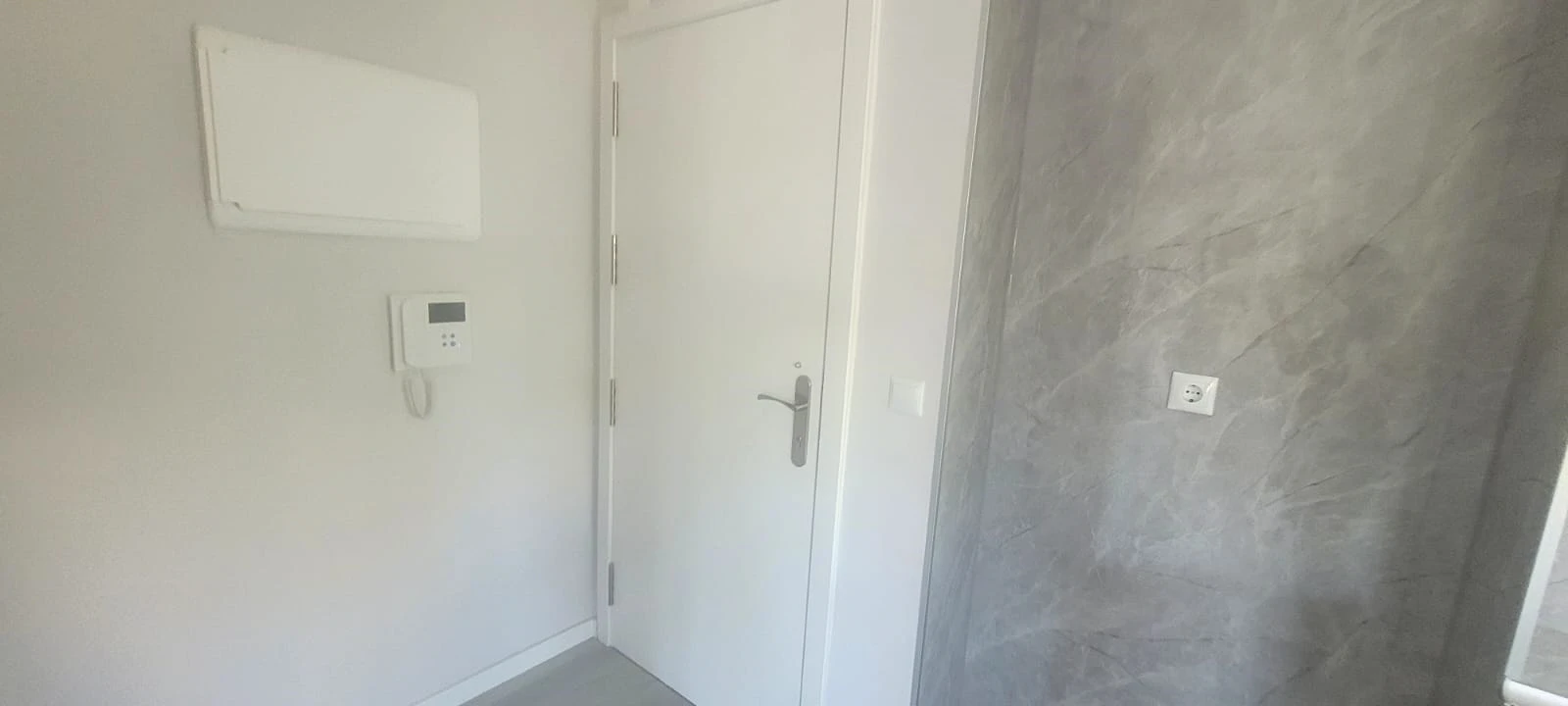 Apartamento T2 para Venda em Corroios Foto 5