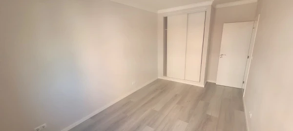 Apartamento T2 para Venda em Corroios
