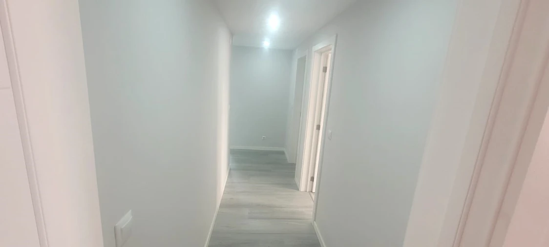 Apartamento T2 para Venda em Corroios Foto 19