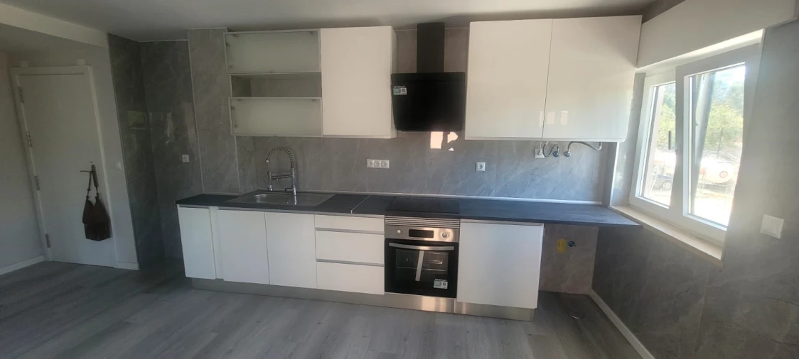Apartamento T2 para Venda em Corroios Foto 13