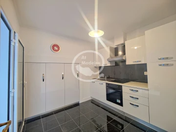 Moradia T3 para Venda em Santa Cruz
