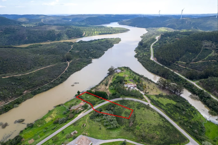 Terreno para Venda em Marmelete Foto 2