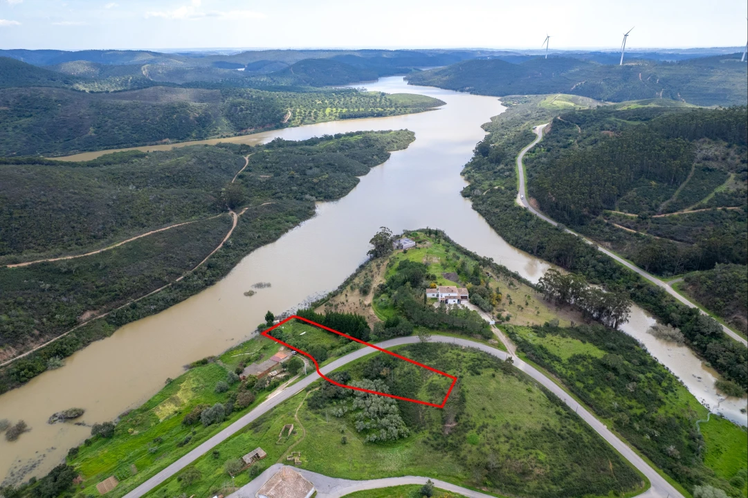 Terreno para Venda em Marmelete Foto 2