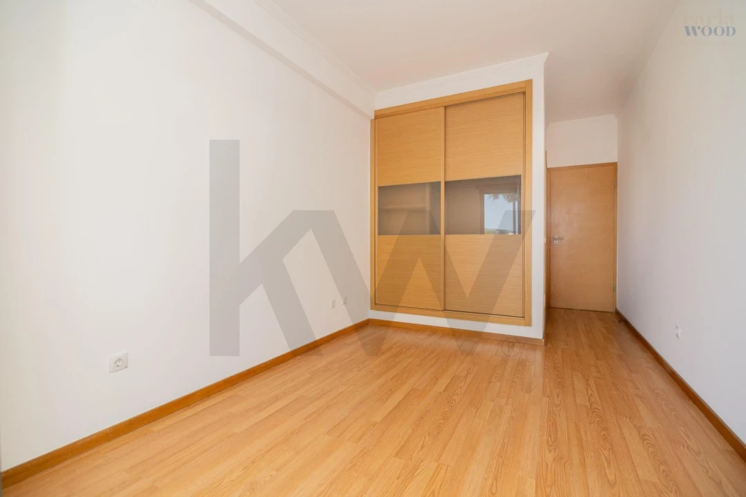 Apartamento T2 para Venda em Portimão Foto 35