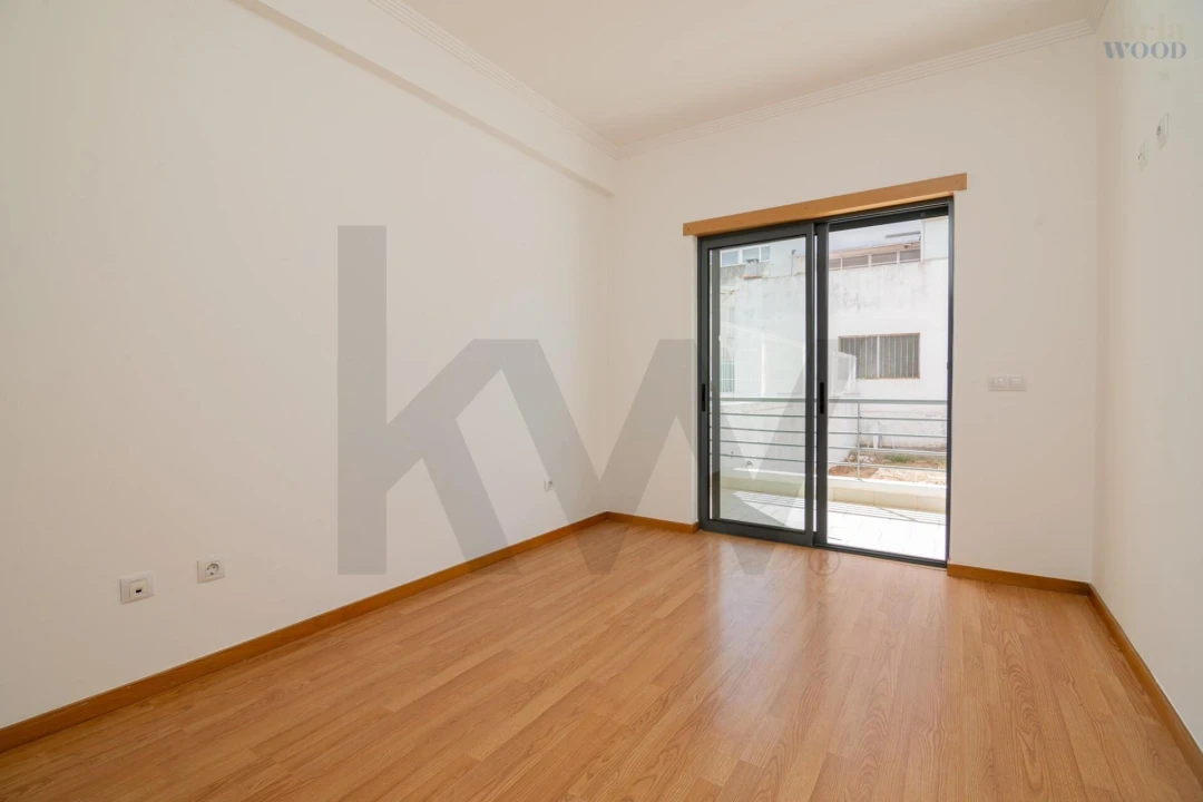 Apartamento T2 para Venda em Portimão Foto 22