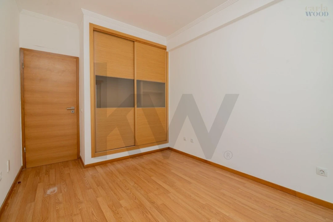 Apartamento T2 para Venda em Portimão Foto 25