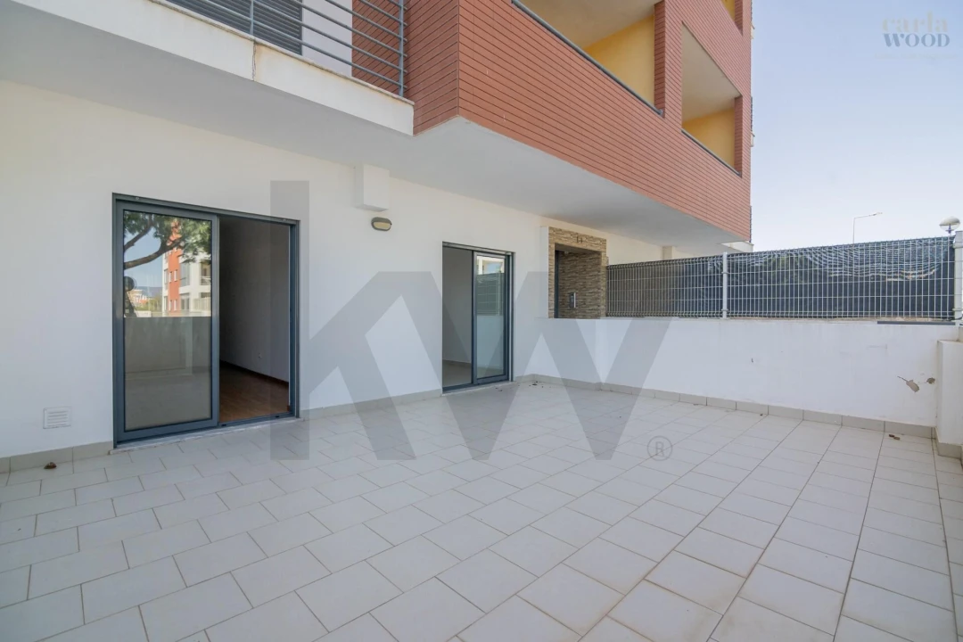 Apartamento T2 para Venda em Portimão Foto 37