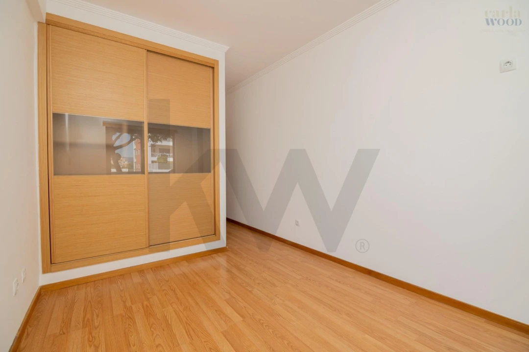Apartamento T2 para Venda em Portimão Foto 34