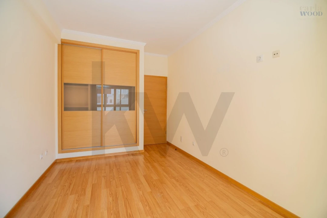 Apartamento T2 para Venda em Portimão Foto 36