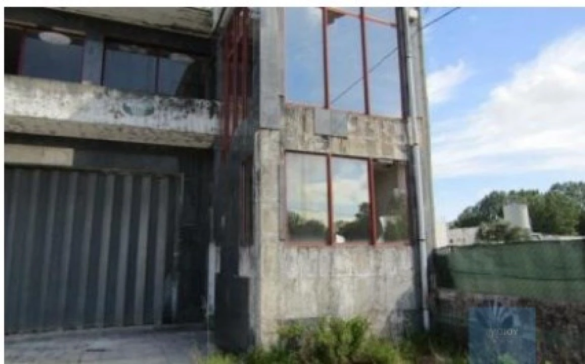 Armazém para Venda em Fiães Foto 3