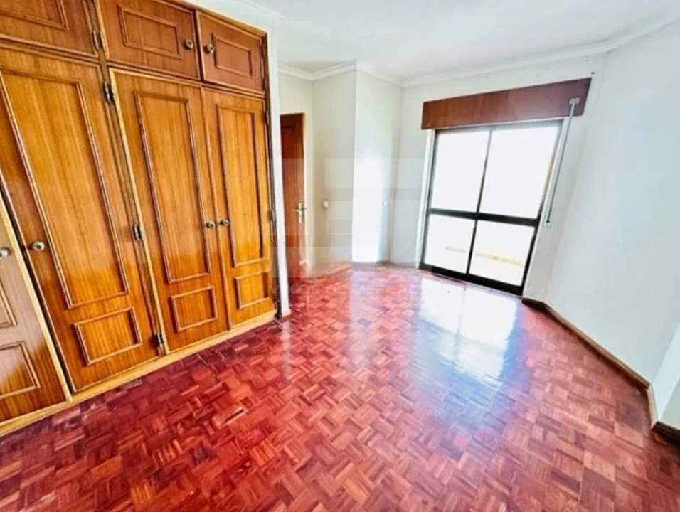 Apartamento T2 para Venda em Cacém e São Marcos Foto 4