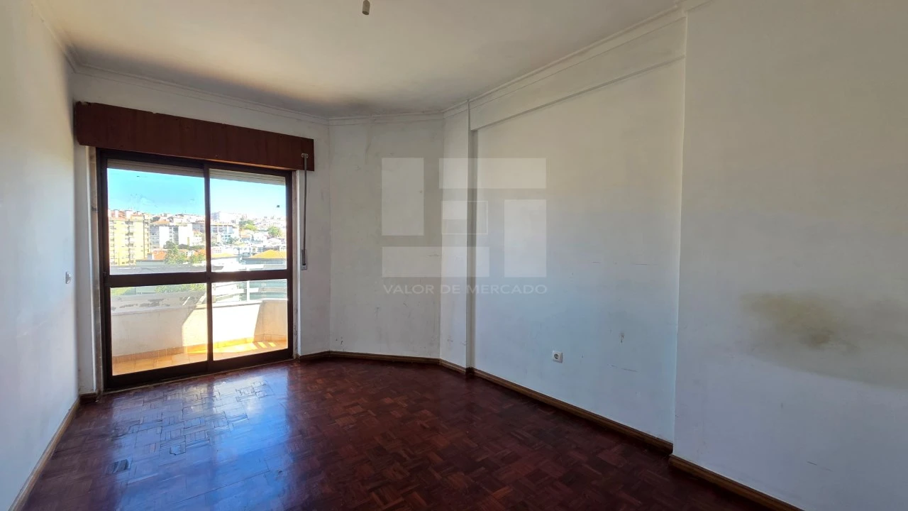 Apartamento T2 para Venda em Cacém e São Marcos Foto 14
