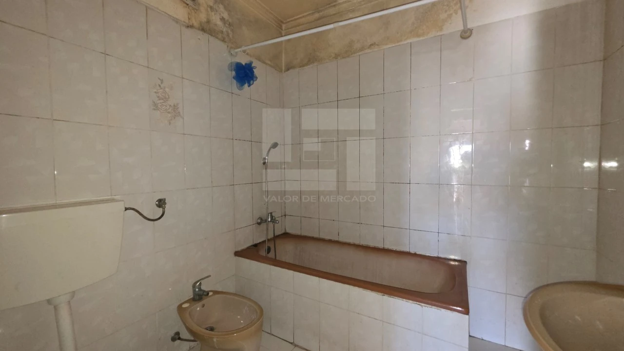 Apartamento T2 para Venda em Cacém e São Marcos Foto 16