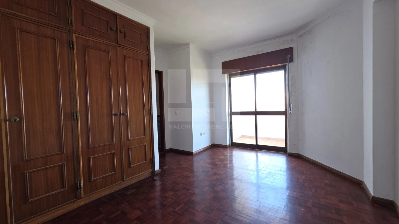 Apartamento T2 para Venda em Cacém e São Marcos Foto 19