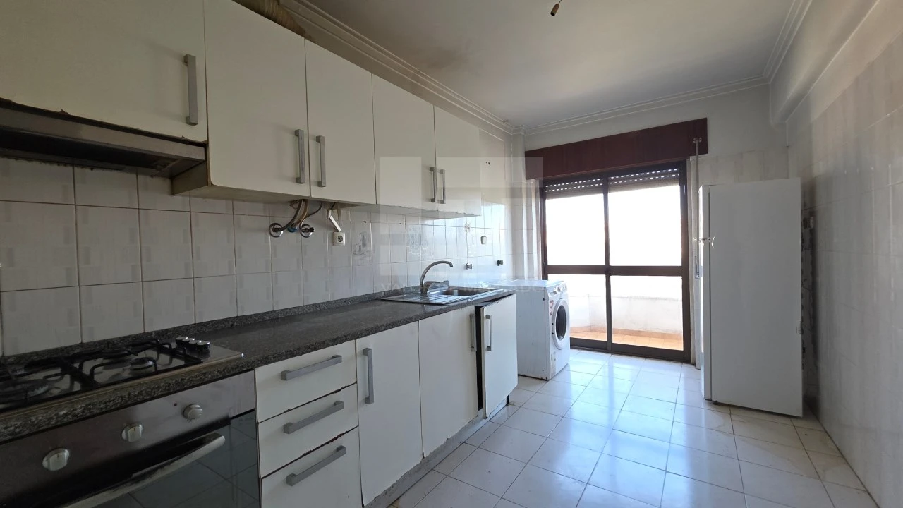 Apartamento T2 para Venda em Cacém e São Marcos Foto 22