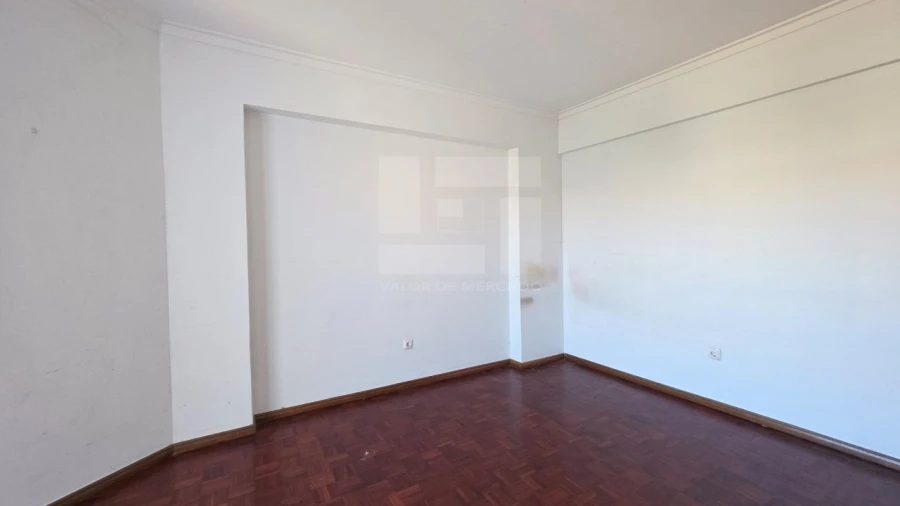 Apartamento T2 para Venda em Cacém e São Marcos Foto 18