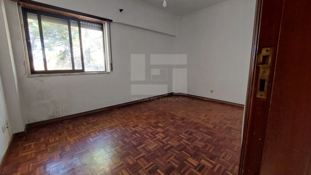 Apartamento T2 para Venda em Cacém e São Marcos Foto 13