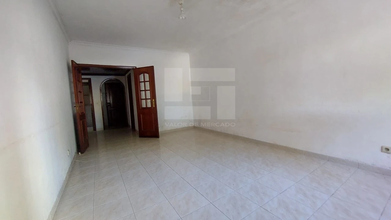 Apartamento T2 para Venda em Cacém e São Marcos Foto 17
