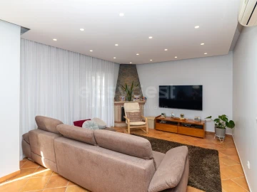 Moradia T4 para Venda em Tavira (Santa Maria e Santiago)
