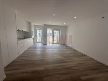 Apartamento T3 para Venda em Póvoa de Varzim, Beiriz e Argivai