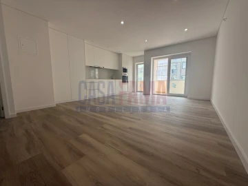 Apartamento T3 para Venda em Póvoa de Varzim, Beiriz e Argivai