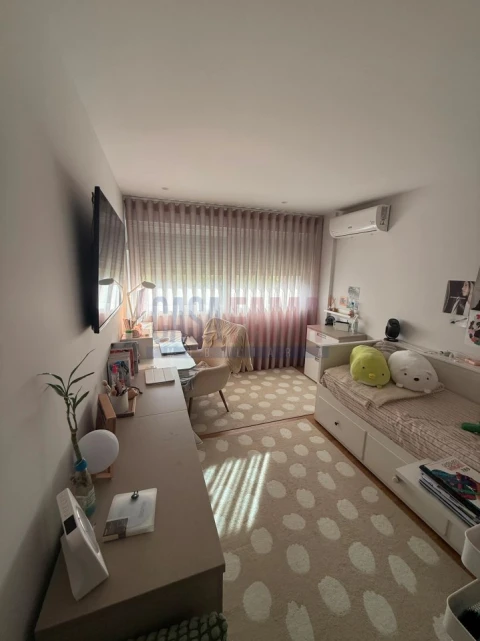Apartamento T3 para Venda em Vila Nova de Famalicão e Calendário