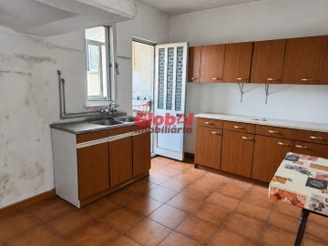 Moradia T2 para Venda em Lajeosa do Dão