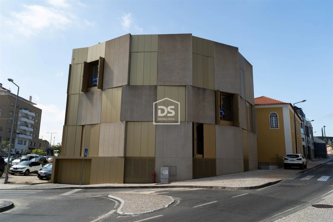 Apartamento T3 para Venda em Leiria, Pousos, Barreira e Cortes Foto 15