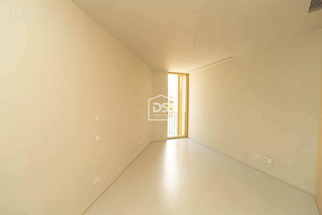 Apartamento T3 para Venda em Leiria, Pousos, Barreira e Cortes Foto 35