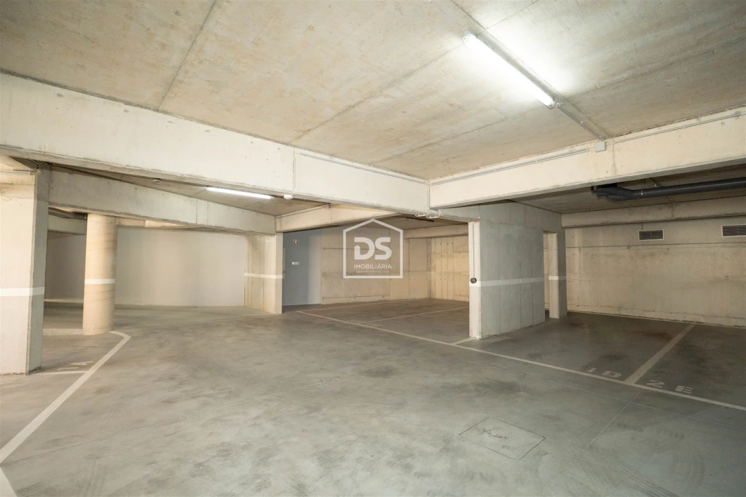 Apartamento T3 para Venda em Leiria, Pousos, Barreira e Cortes Foto 44