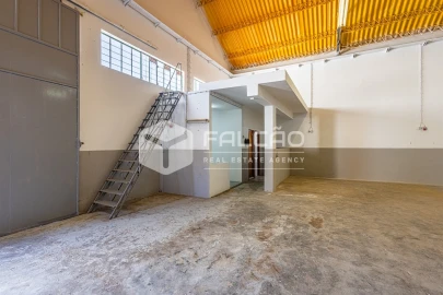 Armazém para Arrendamento em Marvila, Ribeira Santarém, São Salvador, São Nicolau