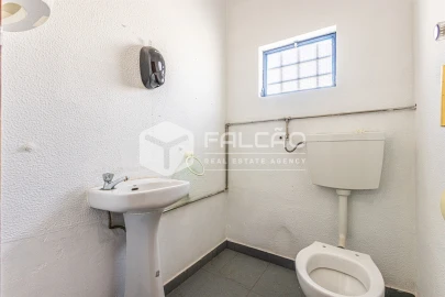 Armazém para Arrendamento em Marvila, Ribeira Santarém, São Salvador, São Nicolau