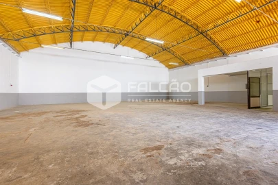Armazém para Arrendamento em Marvila, Ribeira Santarém, São Salvador, São Nicolau