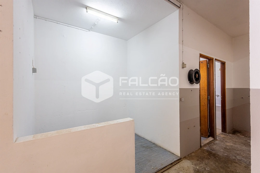 Armazém para Arrendamento em Marvila, Ribeira Santarém, São Salvador, São Nicolau Foto 21
