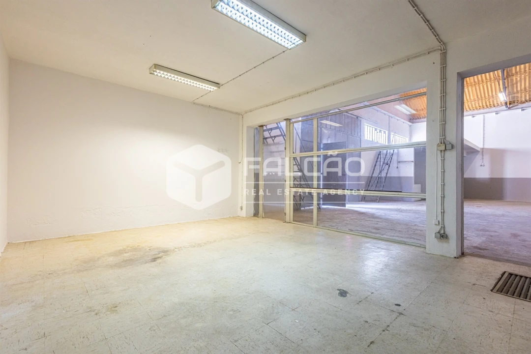 Armazém para Arrendamento em Marvila, Ribeira Santarém, São Salvador, São Nicolau Foto 24