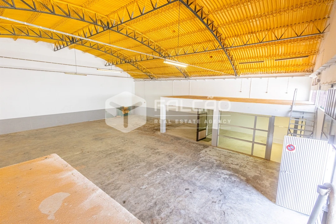 Armazém para Arrendamento em Marvila, Ribeira Santarém, São Salvador, São Nicolau Foto 12