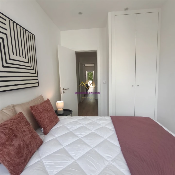 Apartamento T3 para Venda em Benfica Foto 35