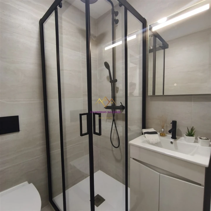 Apartamento T3 para Venda em Benfica Foto 12
