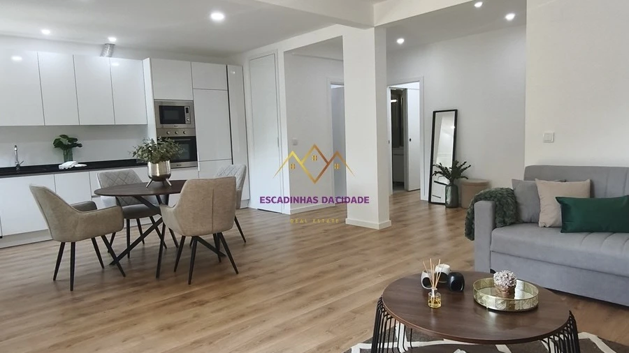 Apartamento T3 para Venda em Benfica