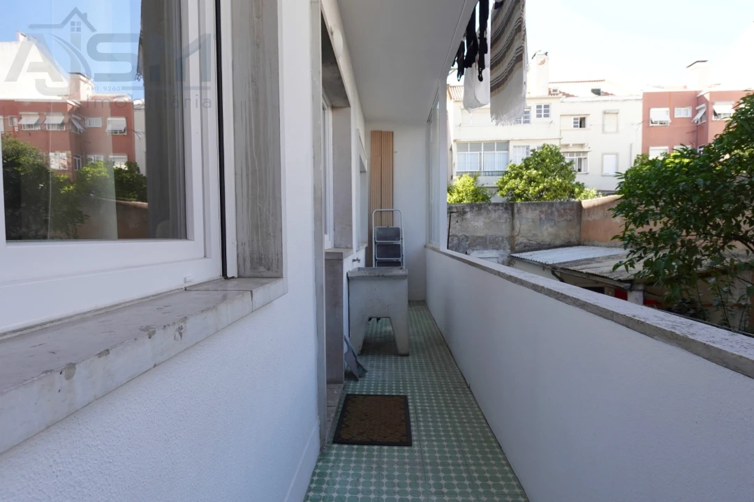 Apartamento T2 para Arrendamento em Ajuda Foto 17