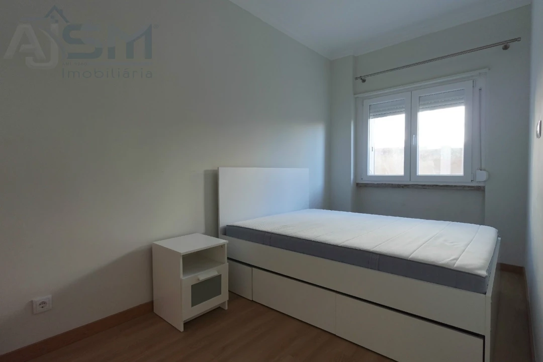 Apartamento T2 para Arrendamento em Ajuda Foto 21