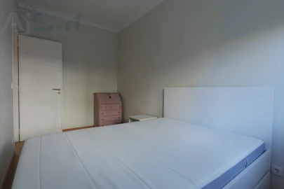 Apartamento T2 para Arrendamento em Ajuda