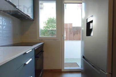 Apartamento T2 para Arrendamento em Ajuda