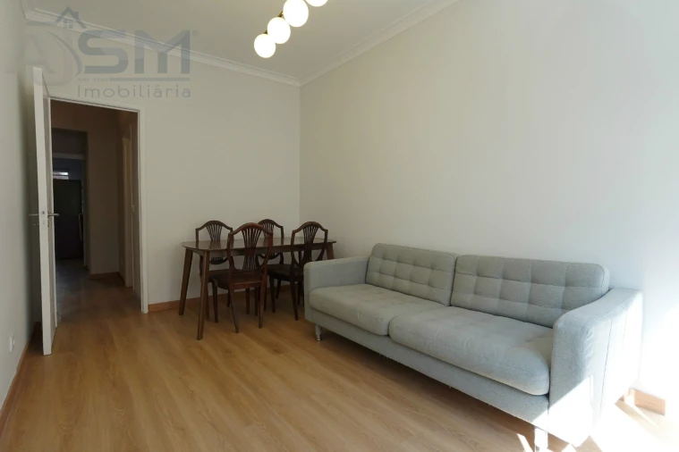 Apartamento T2 para Arrendamento em Ajuda Foto 4