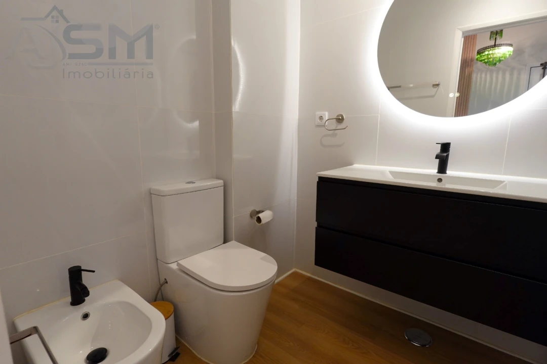 Apartamento T2 para Arrendamento em Ajuda Foto 6