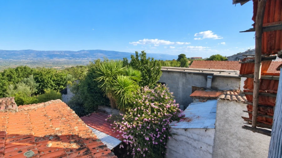 Moradia T4 para Venda em Tavares (Chãs, Várzea e Travanca)