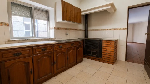 Moradia T4 para Venda em Paranhos