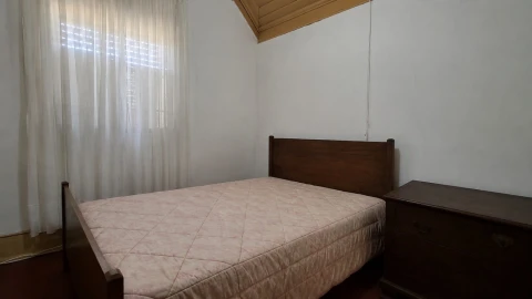 Moradia T4 para Venda em Paranhos